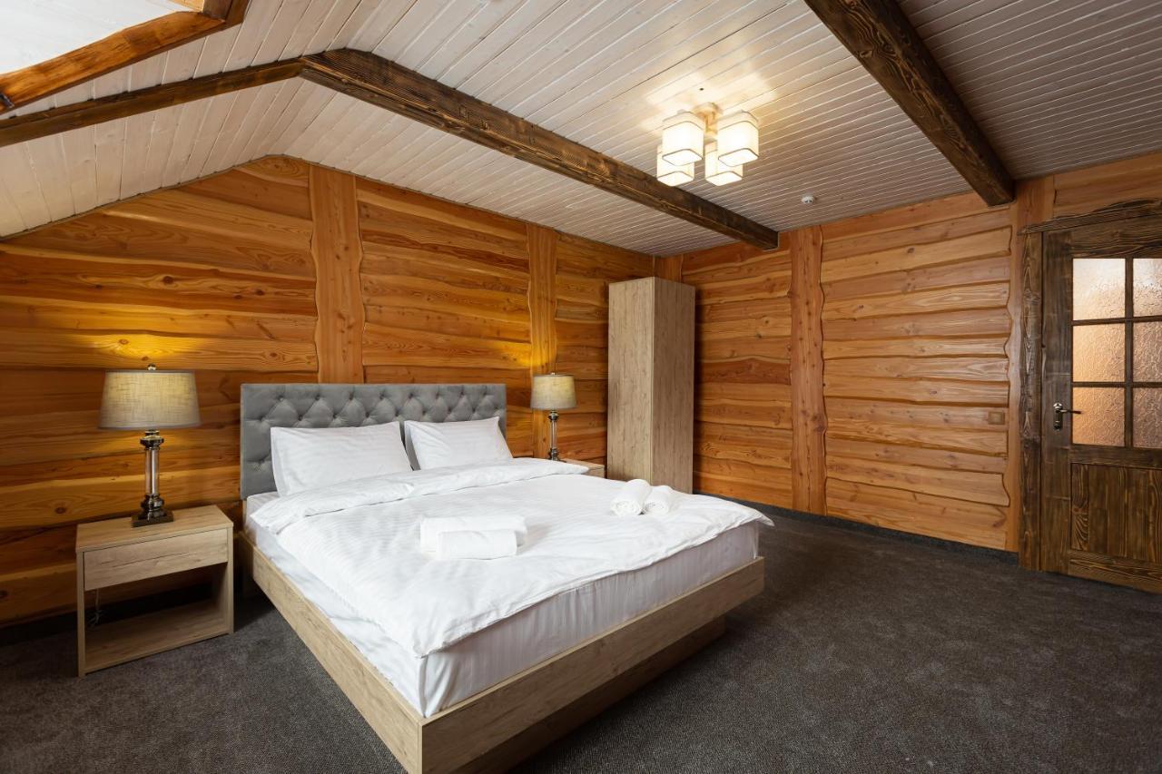 Svoi Hotel Поляница Экстерьер фото