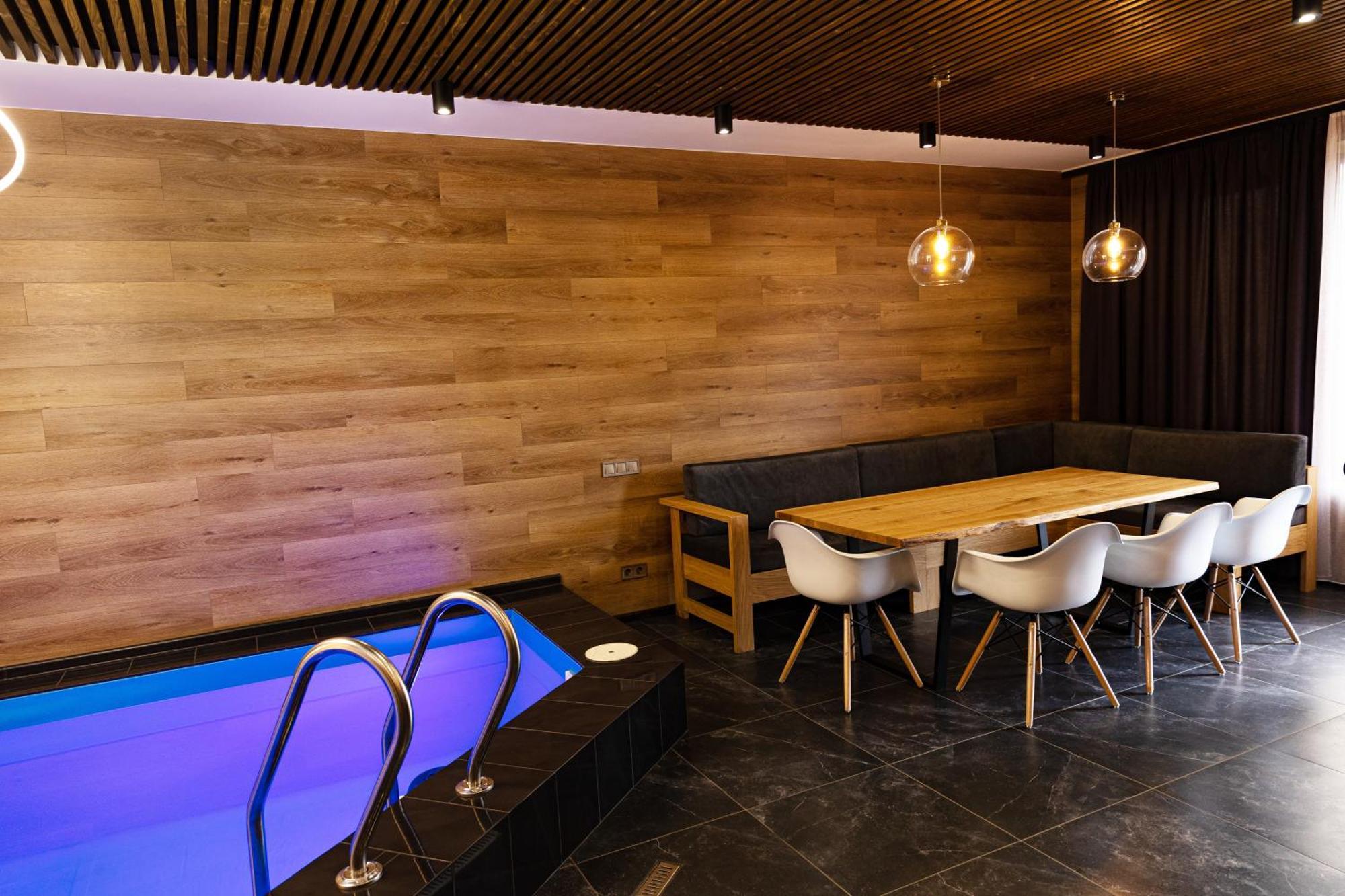 Svoi Hotel Поляница Экстерьер фото